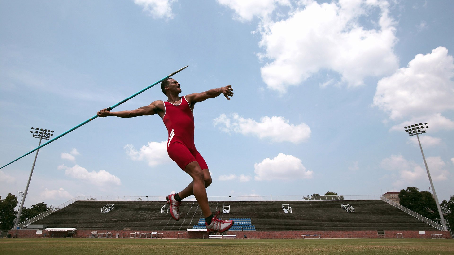 赛事转播技术推动观赛体验升级，赛事转播权的概念